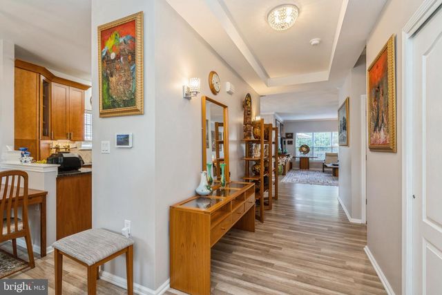 8 MISTFLOWER LANE, Princeton Junction, NJ 08550