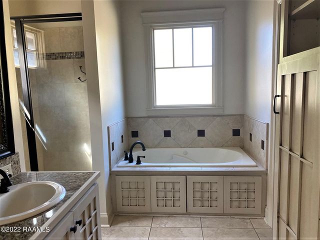 111 Hallmark Avenue, Lafayette, LA 70508