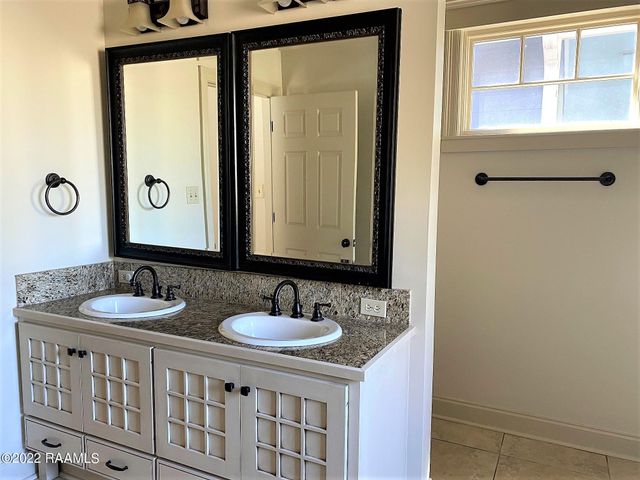 111 Hallmark Avenue, Lafayette, LA 70508