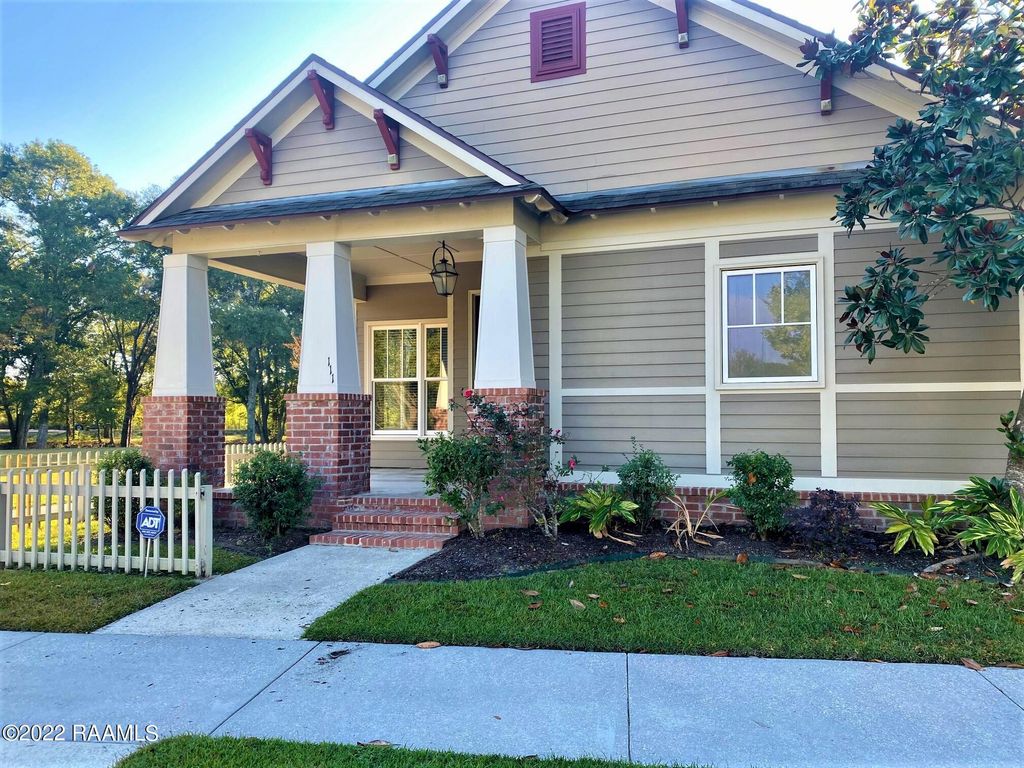 111 Hallmark Avenue, Lafayette, LA 70508