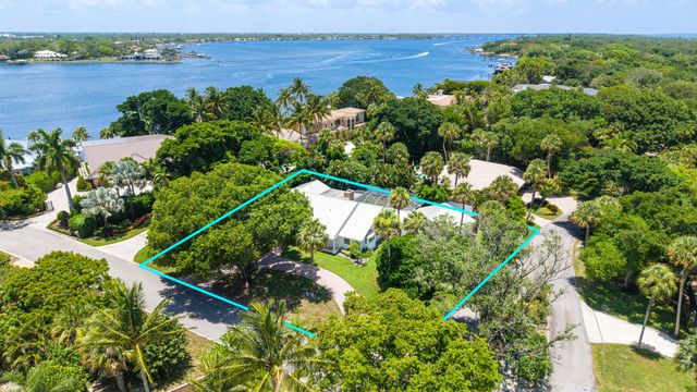 15 W HIGH POINT Road, Sewalls Point, FL 34996