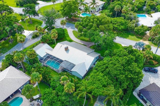 15 W HIGH POINT Road, Sewalls Point, FL 34996