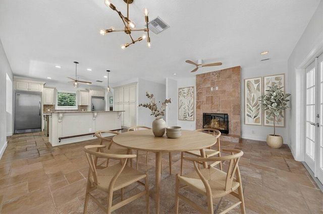 15 W HIGH POINT Road, Sewalls Point, FL 34996