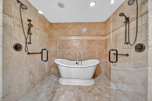 15 W HIGH POINT Road, Sewalls Point, FL 34996