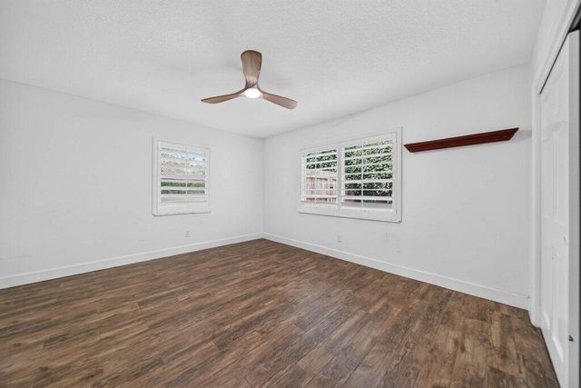 15 W HIGH POINT Road, Sewalls Point, FL 34996
