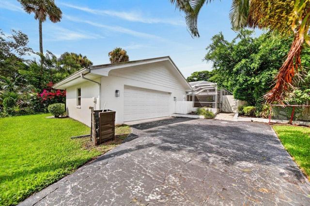15 W HIGH POINT Road, Sewalls Point, FL 34996