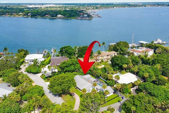 15 W HIGH POINT Road, Sewalls Point, FL 34996
