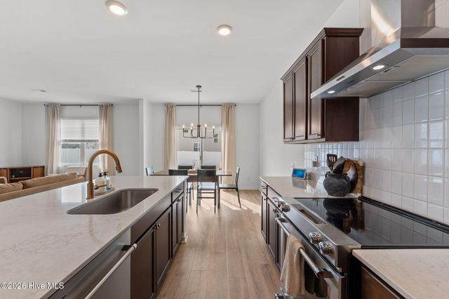 51 Walkabout Drive, Aberdeen, NC 28315