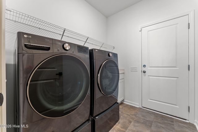 51 Walkabout Drive, Aberdeen, NC 28315