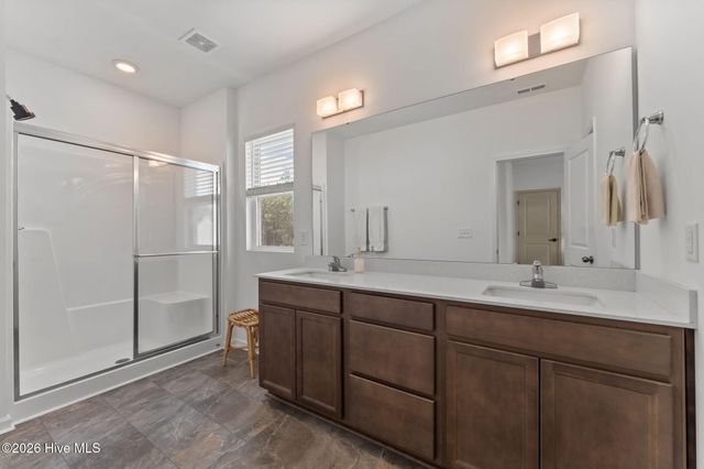 51 Walkabout Drive, Aberdeen, NC 28315