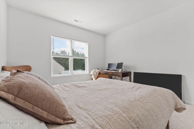 51 Walkabout Drive, Aberdeen, NC 28315