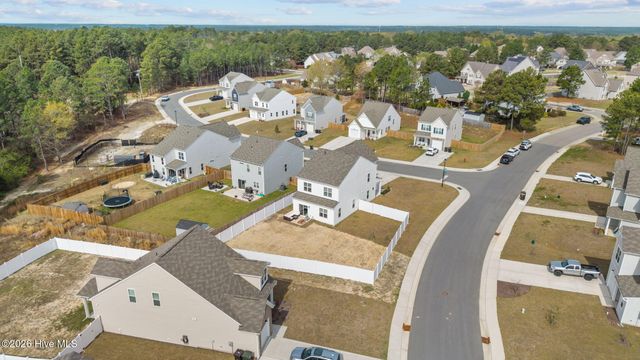 51 Walkabout Drive, Aberdeen, NC 28315