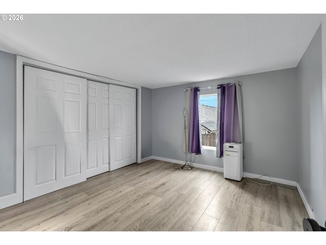 3200 Se SILVER LEAF Ln 34, Portland, OR 97267