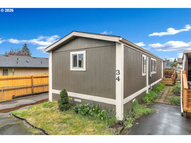 3200 Se SILVER LEAF Ln 34, Portland, OR 97267