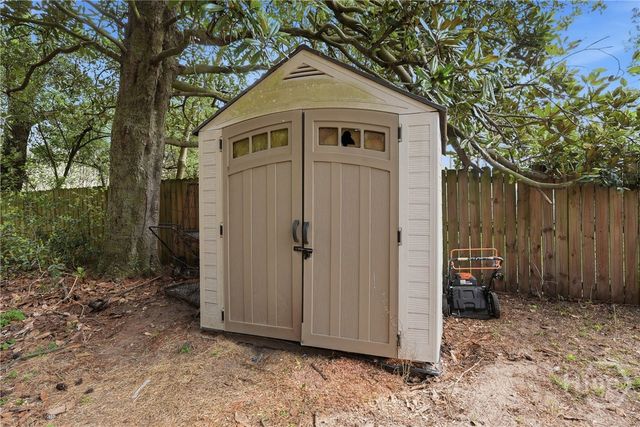 1816 Northgate Drive, Savannah, GA 31404