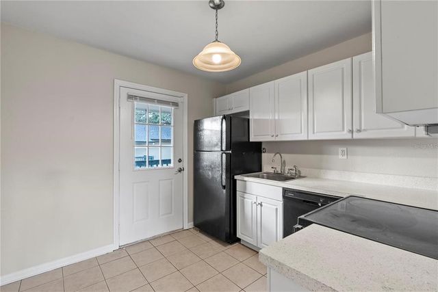 201 PINE VIOLET COURT 202, Tampa, FL 33612