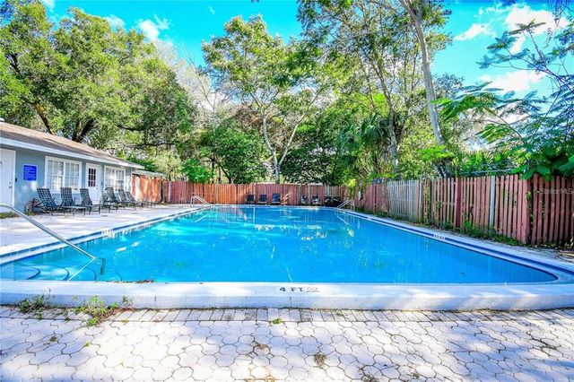 201 PINE VIOLET COURT 202, Tampa, FL 33612