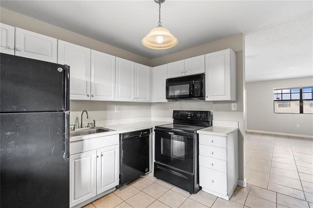201 PINE VIOLET COURT 202, Tampa, FL 33612