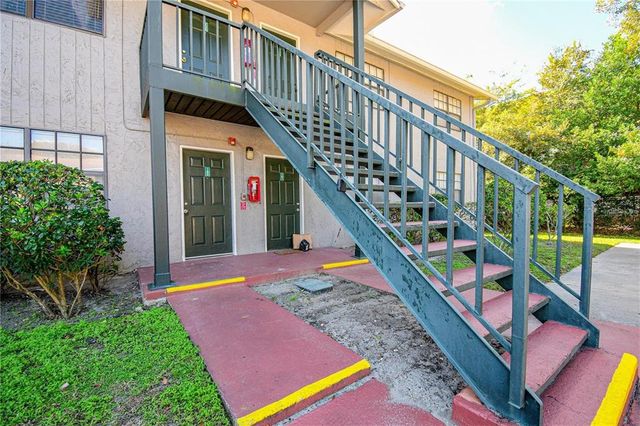 201 PINE VIOLET COURT 202, Tampa, FL 33612