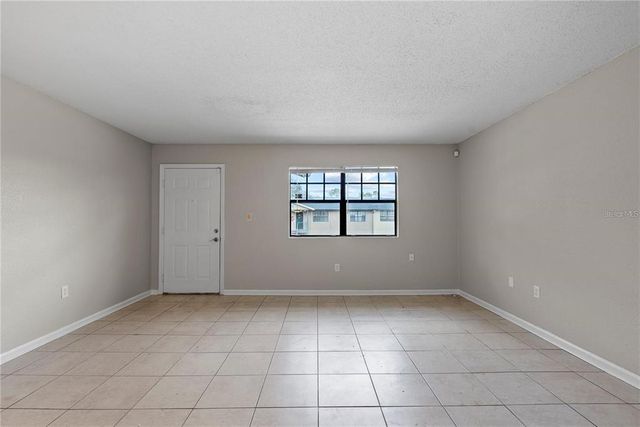 201 PINE VIOLET COURT 202, Tampa, FL 33612