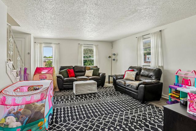 419 ARLINGTON AVE, Upper Darby, PA 19082