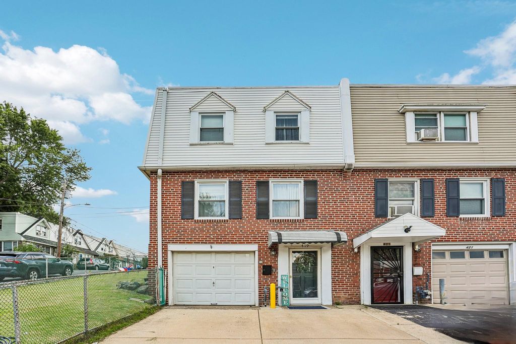 419 ARLINGTON AVE, Upper Darby, PA 19082