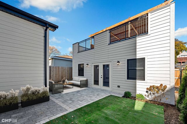 3443 N Hamilton Avenue, Chicago, IL 60618