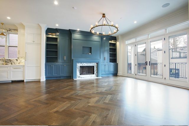 3443 N Hamilton Avenue, Chicago, IL 60618