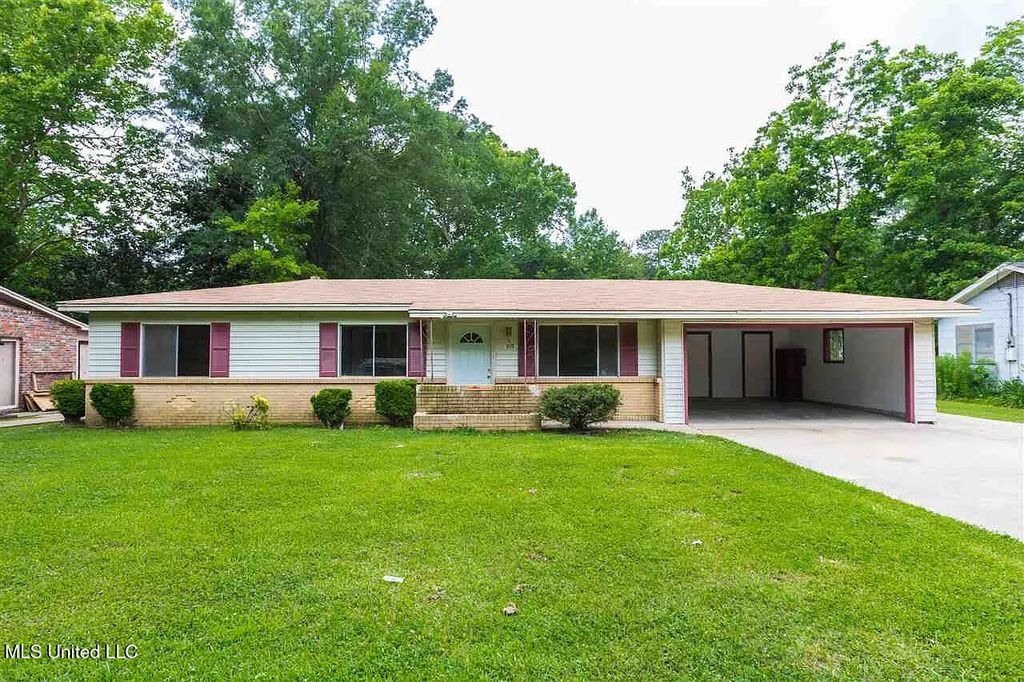 1073 Maria Drive, Jackson, MS 39204