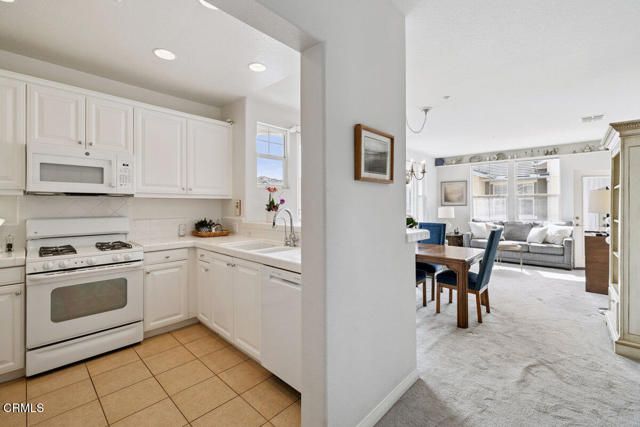 1740 TANAGER Street 2-303, Ventura, CA 93003