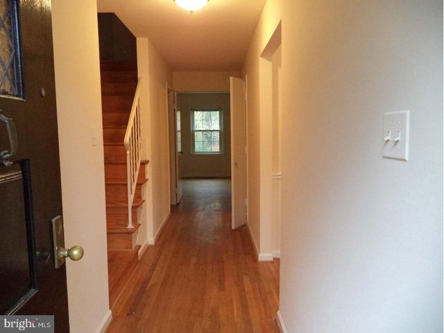 7027 ALICENT PL, Mclean, VA 22101