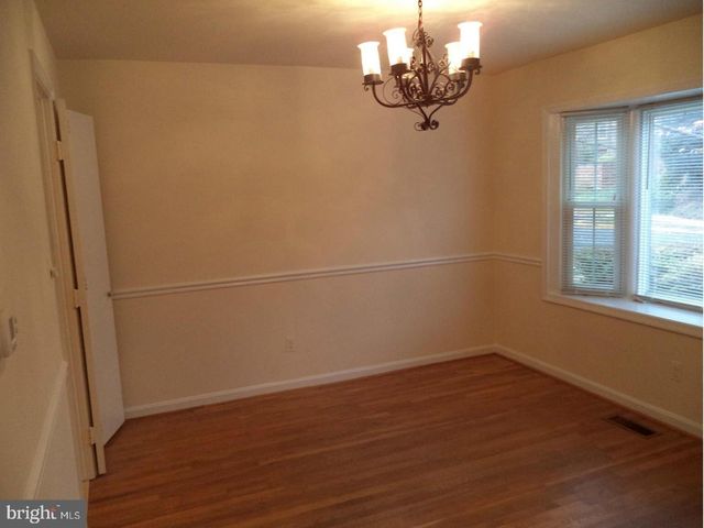 7027 ALICENT PL, Mclean, VA 22101
