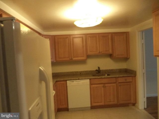 7027 ALICENT PL, Mclean, VA 22101