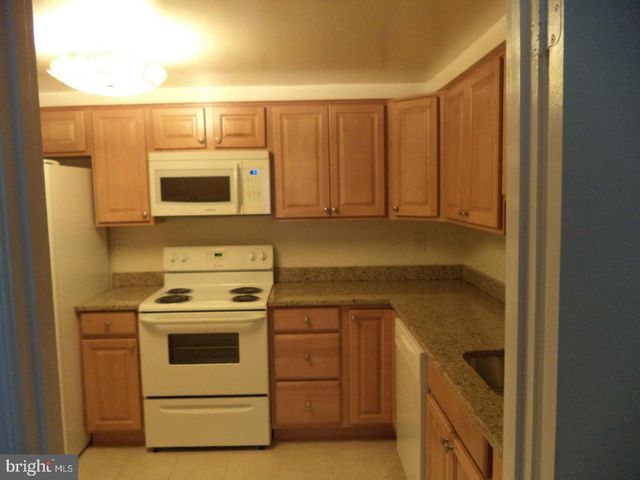 7027 ALICENT PL, Mclean, VA 22101