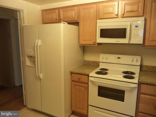 7027 ALICENT PL, Mclean, VA 22101
