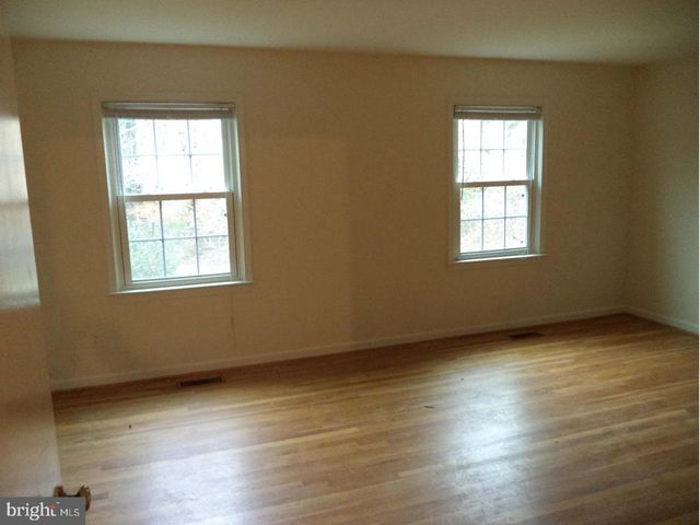 7027 ALICENT PL, Mclean, VA 22101