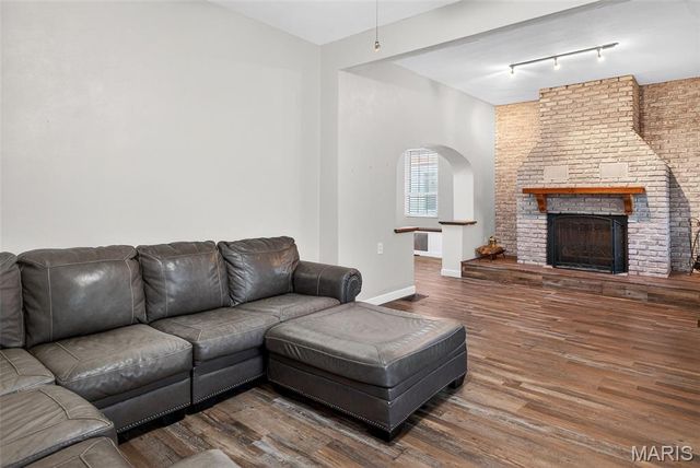 105 S 4th Street, Dupo, IL 62239