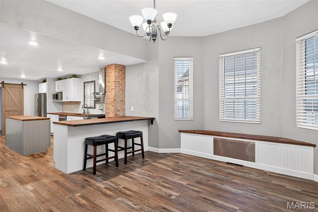 105 S 4th Street, Dupo, IL 62239