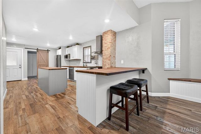 105 S 4th Street, Dupo, IL 62239