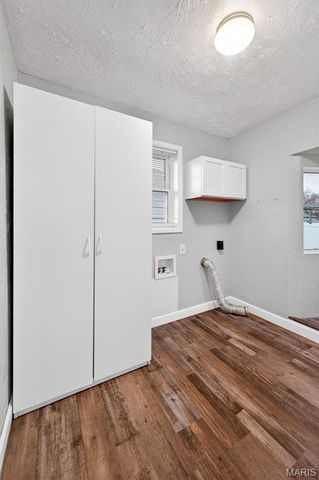 105 S 4th Street, Dupo, IL 62239