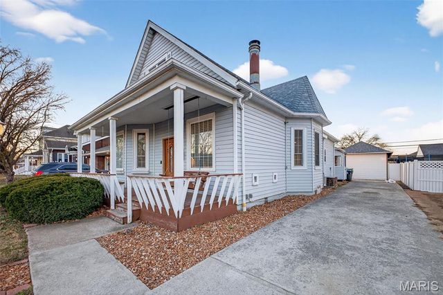 105 S 4th Street, Dupo, IL 62239