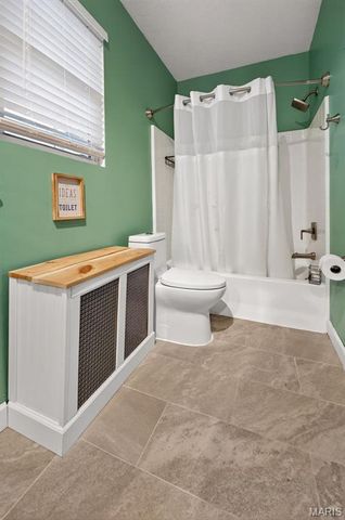 105 S 4th Street, Dupo, IL 62239