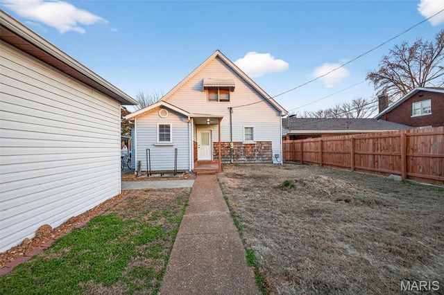 105 S 4th Street, Dupo, IL 62239