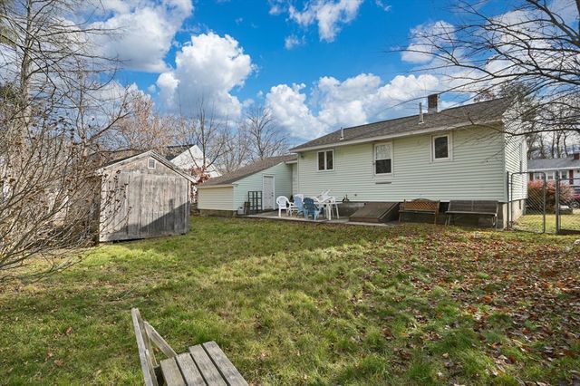 42 Beresford St, Lawrence, MA 01843