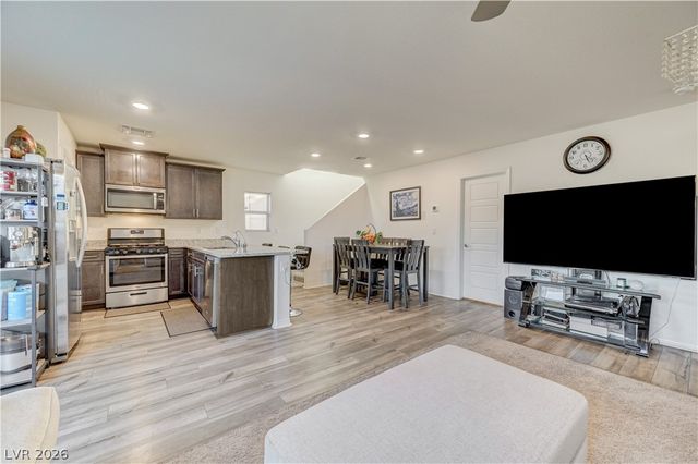 2238 Cosgrove Street, Las Vegas, NV 89115