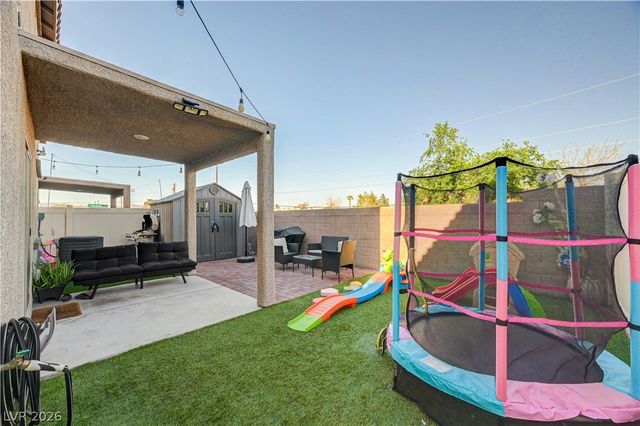 2238 Cosgrove Street, Las Vegas, NV 89115