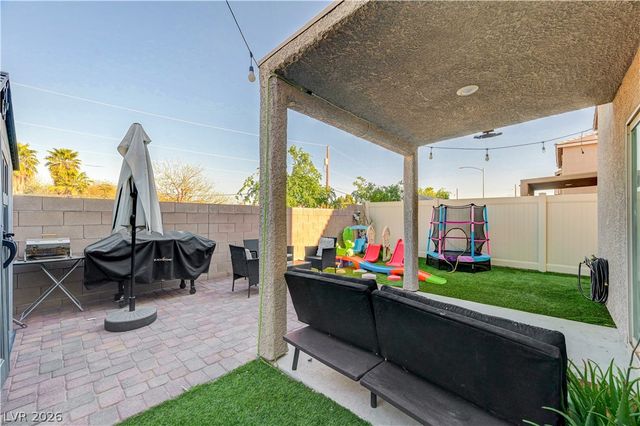 2238 Cosgrove Street, Las Vegas, NV 89115
