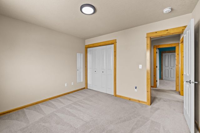 2546 NW 22nd Street, Redmond, OR 97756