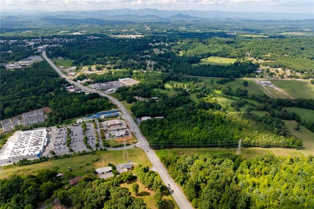 106 Cha Ru Road Road, Pickens, SC 29671
