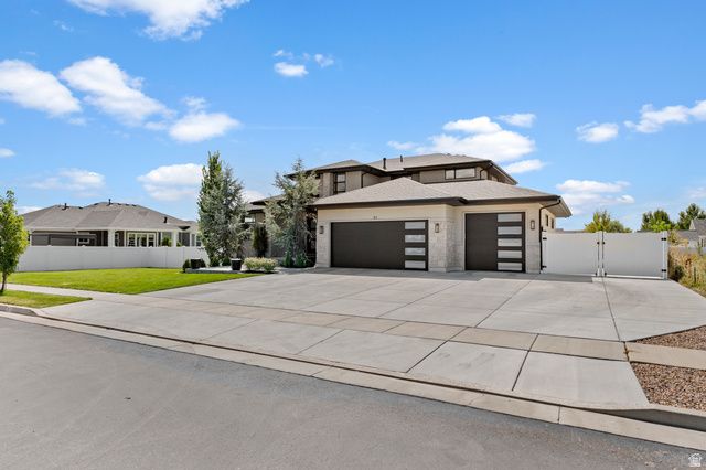 91 N MORNING MIST LN, Kaysville, UT 84037